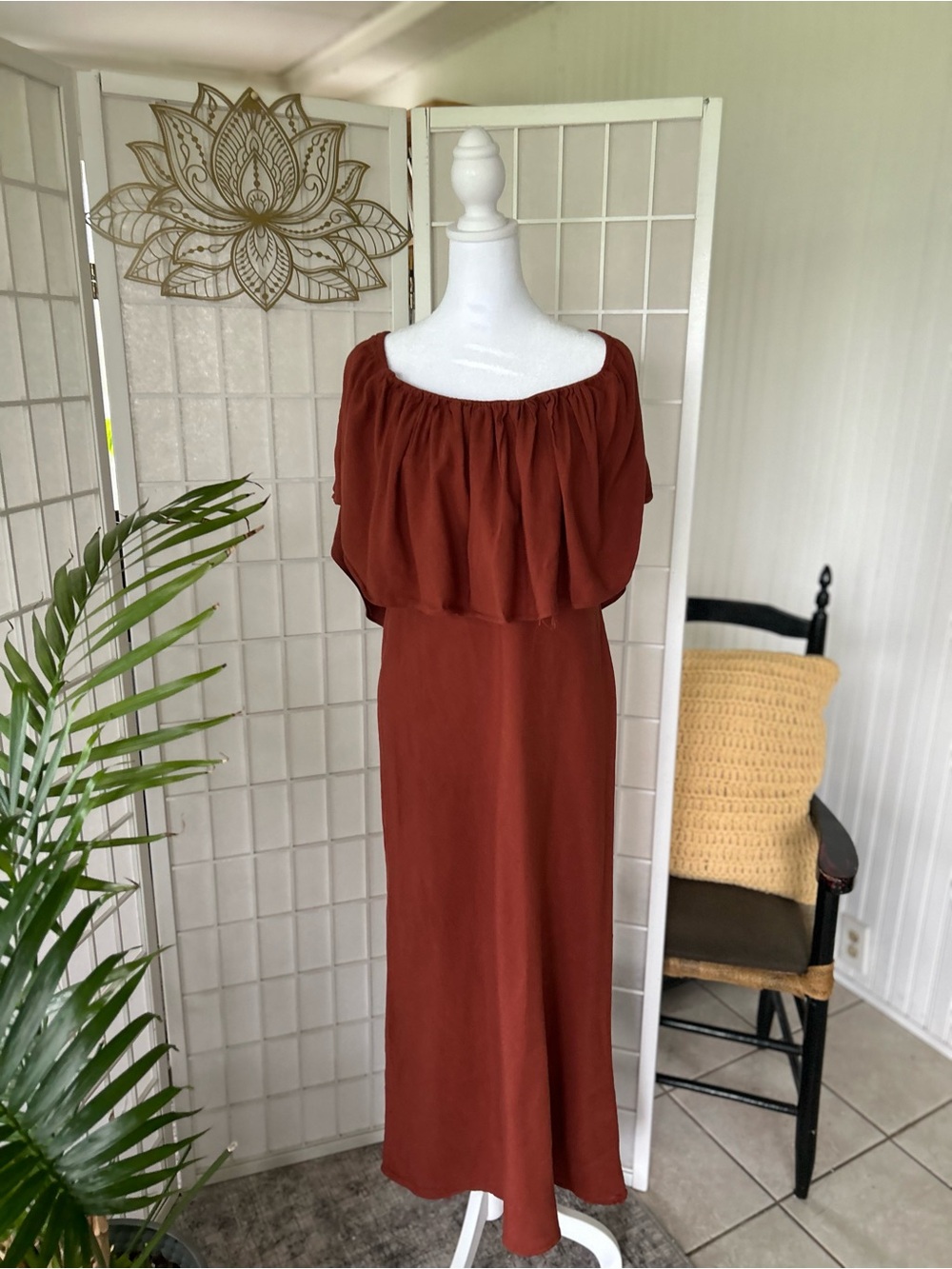 ✨🌸 Zara Dress | Labeled Large (Fits More Like a Medium) On or Off Shoulder 🌸✨